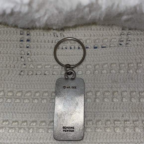 Vintage Rare 1980’s Ms. Dee Genuine Pewter Lid Trinket box, tie pin & Keychain. - Picture 8 of 11
